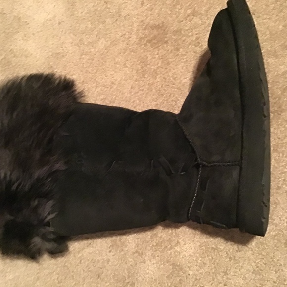 UGG Boots - Picture 3 of 5